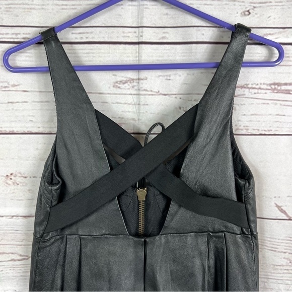 100% black leather mini sleeveless cocktail dress SZ 6 - Picture 4 of 9